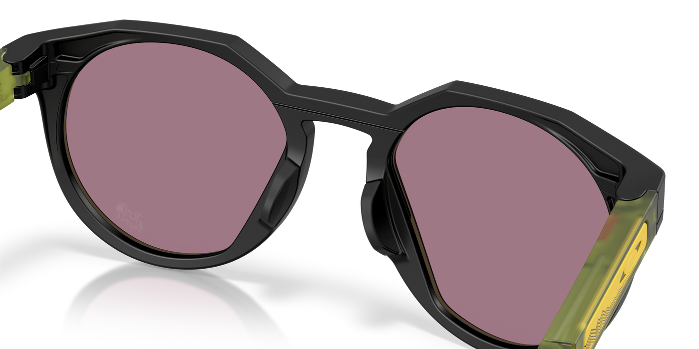 OAKLEY