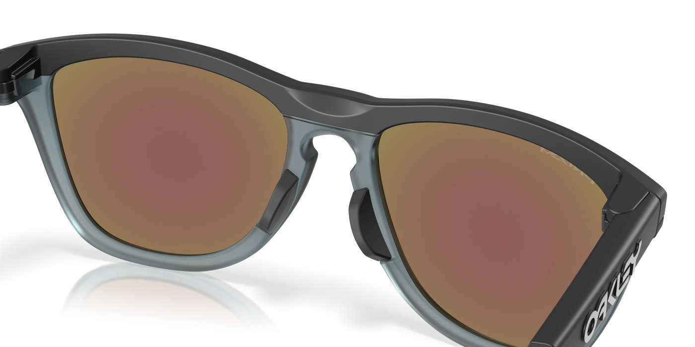 OAKLEY