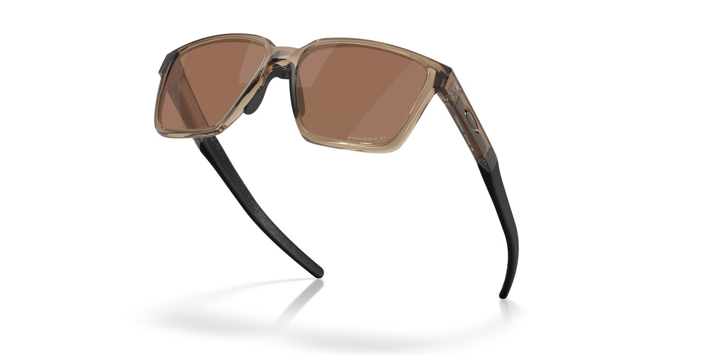 OAKLEY