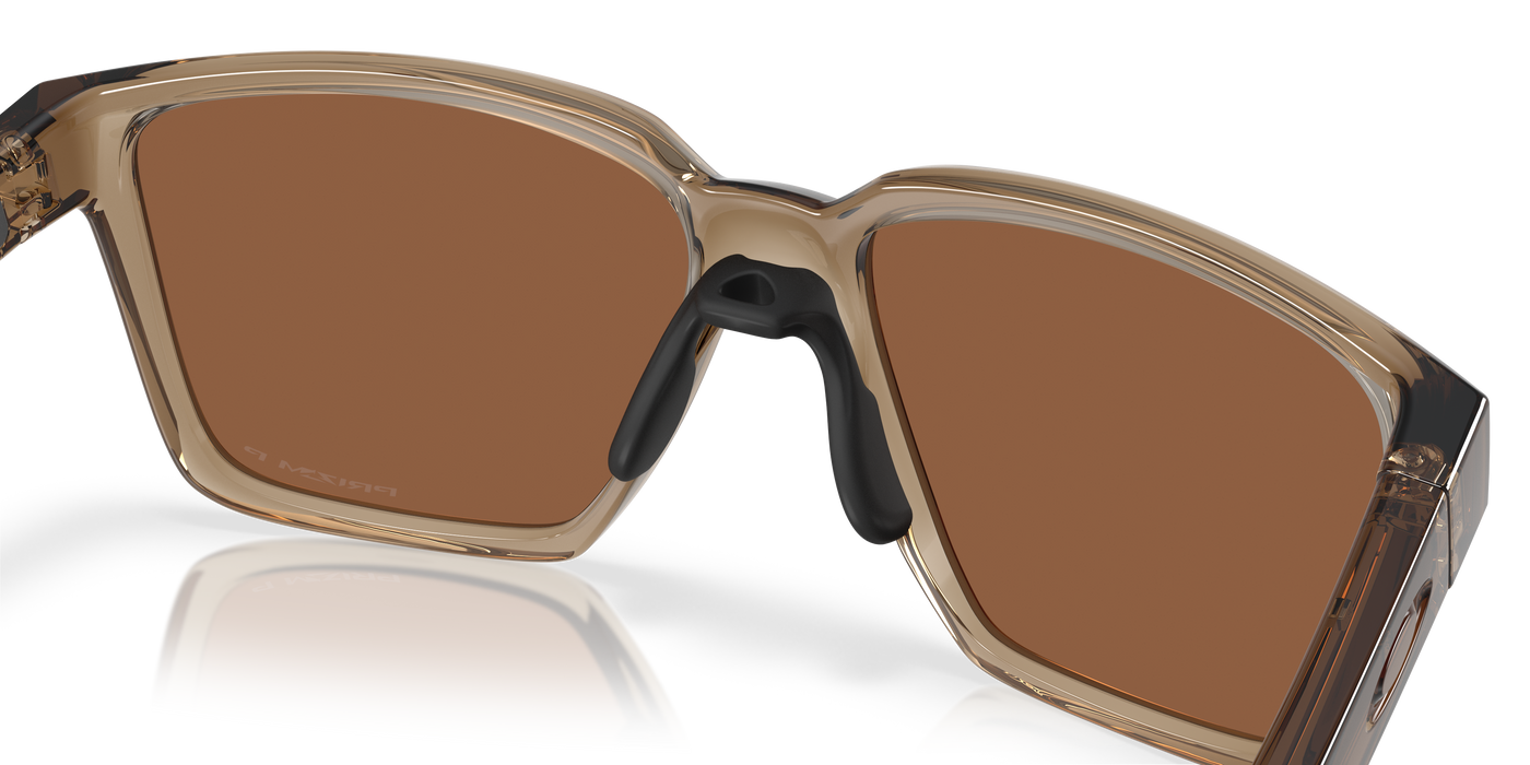 OAKLEY