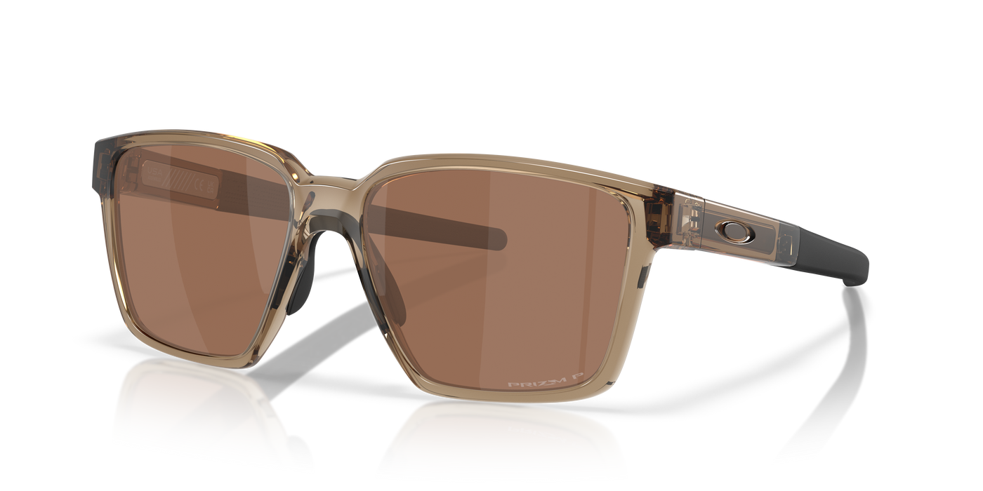 OAKLEY
