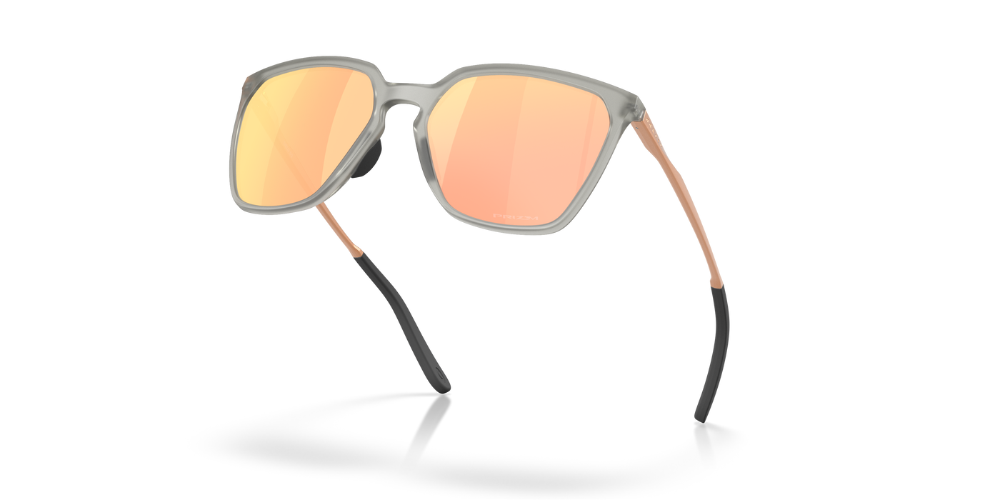 OAKLEY