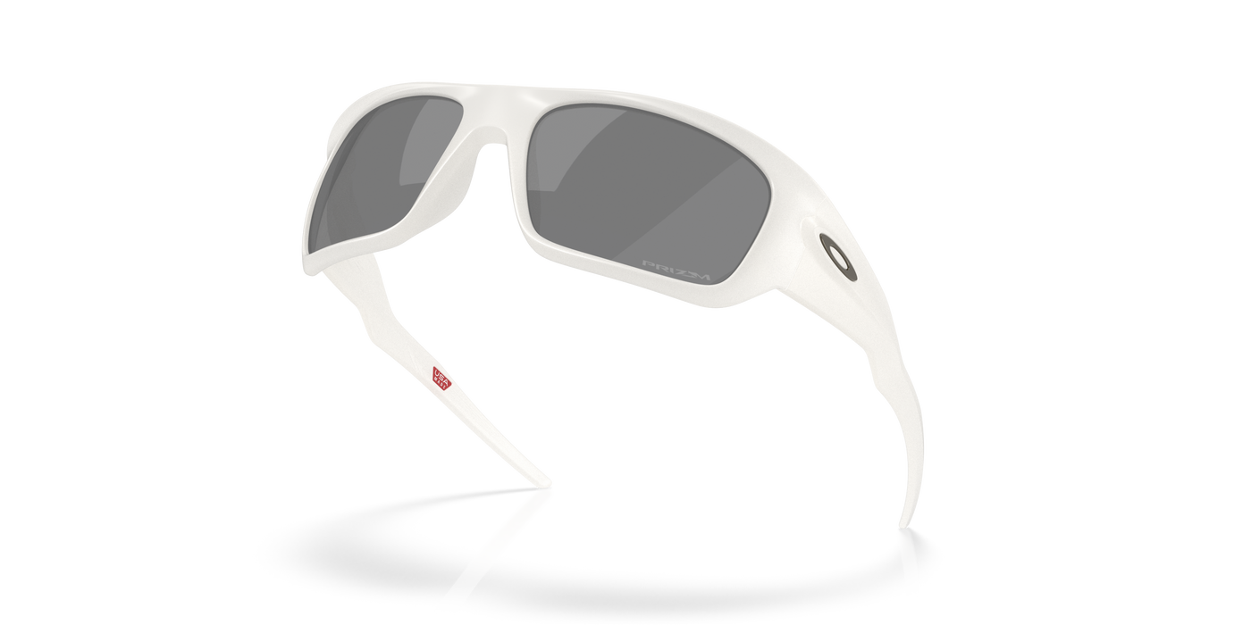 OAKLEY