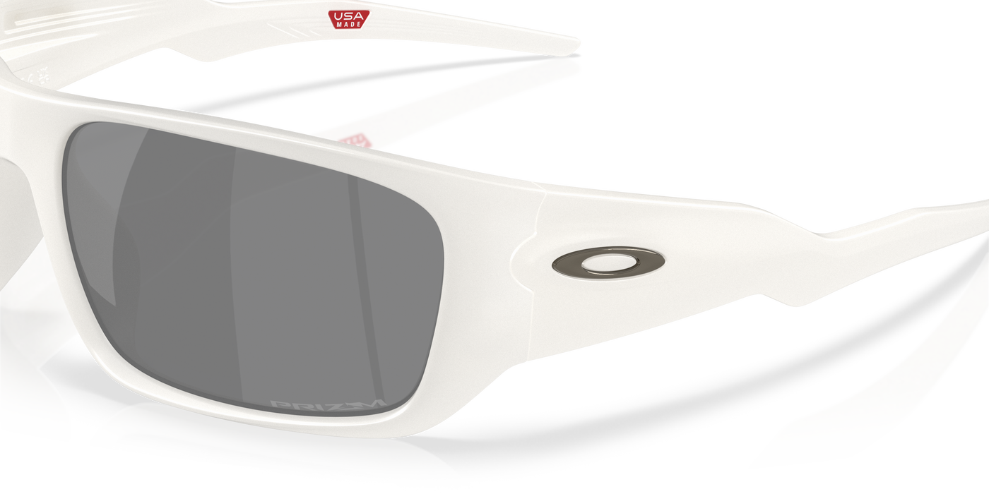 OAKLEY