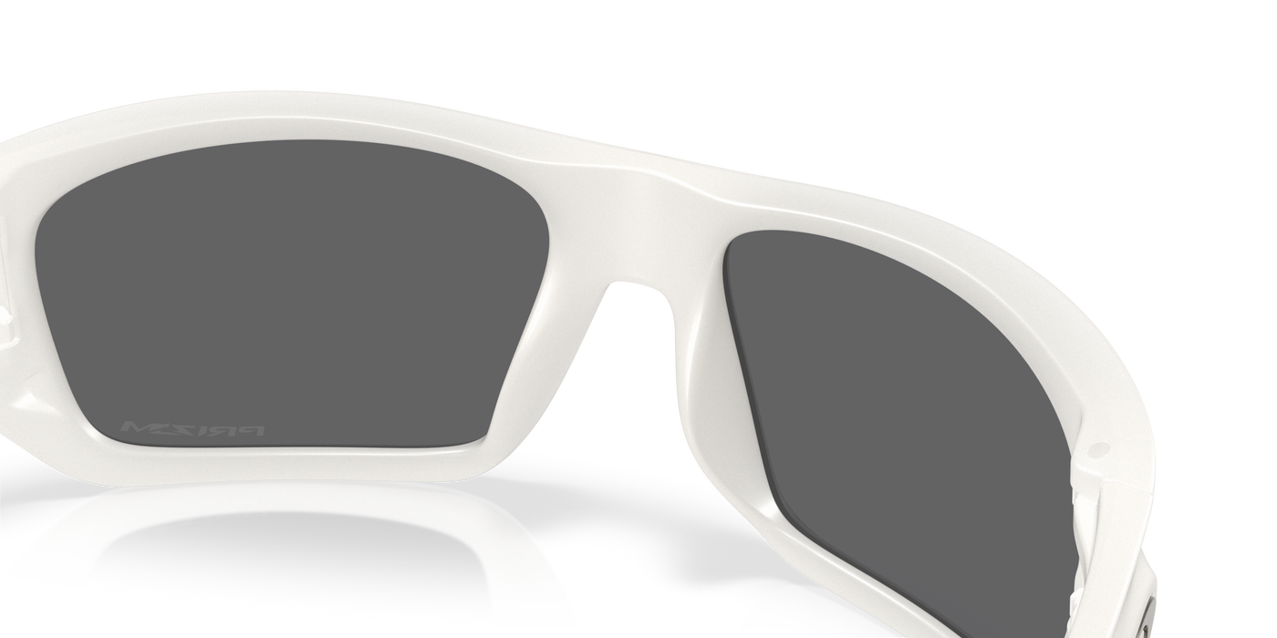 OAKLEY