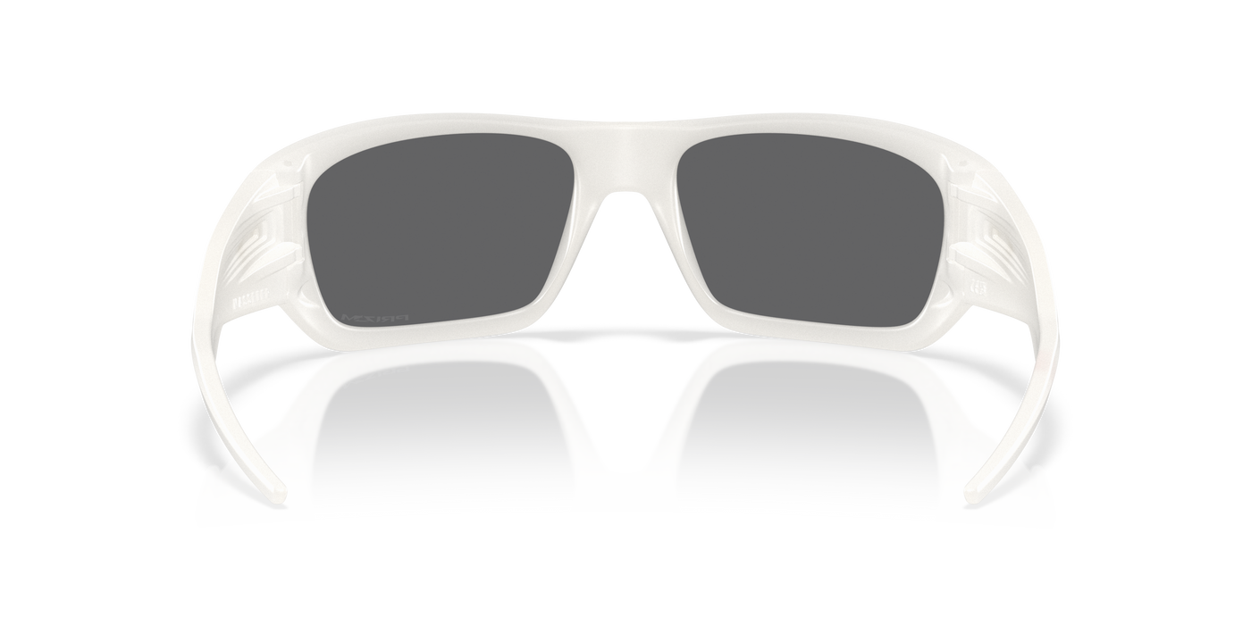 OAKLEY