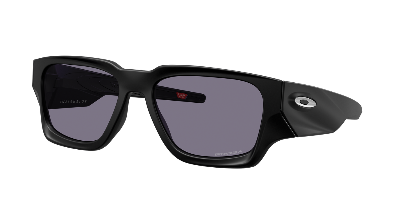 OAKLEY