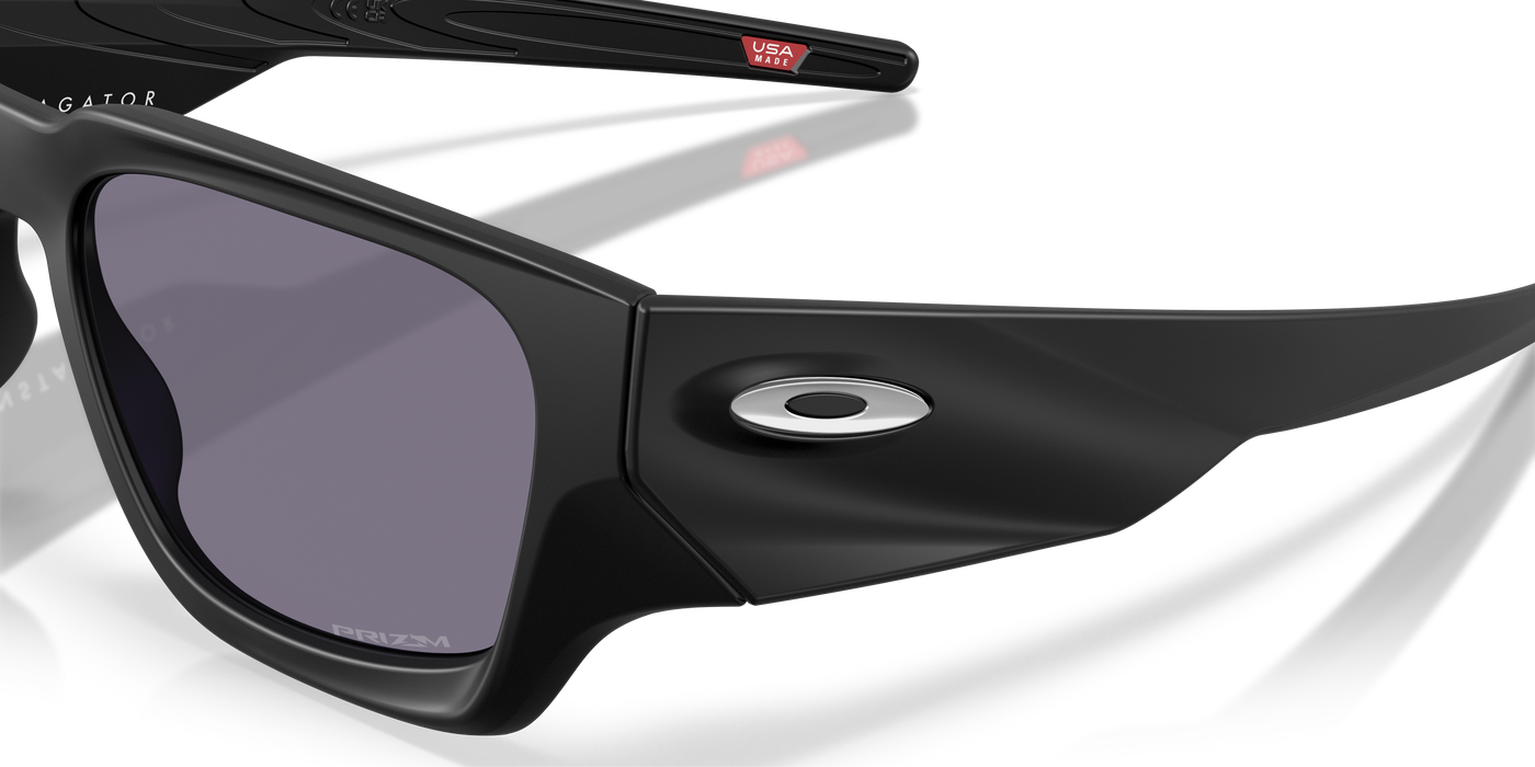 OAKLEY