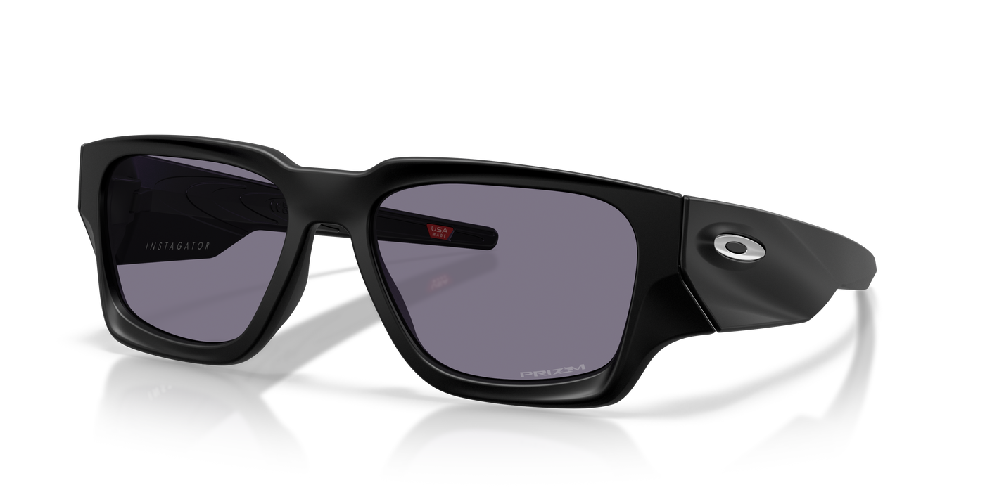 OAKLEY